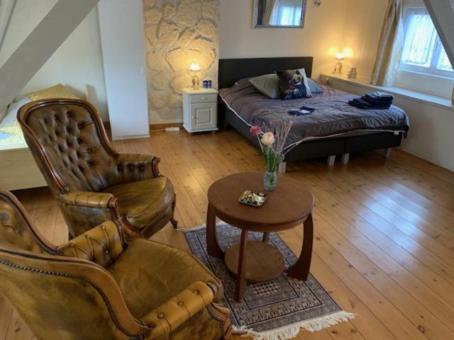 B&B Petit Chateau - Stijlvol Verblijf Centraal Gelegen In Zeeuws Vlaanderen Biervliet Bagian luar foto