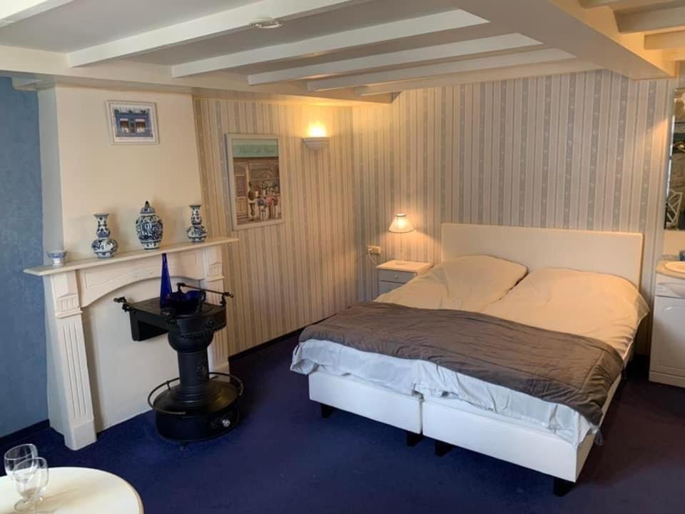 B&B Petit Chateau - Stijlvol Verblijf Centraal Gelegen In Zeeuws Vlaanderen Biervliet Bagian luar foto