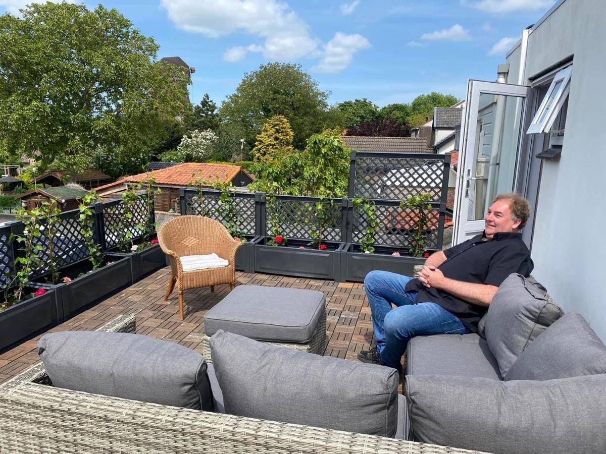 B&B Petit Chateau - Stijlvol Verblijf Centraal Gelegen In Zeeuws Vlaanderen Biervliet Bagian luar foto