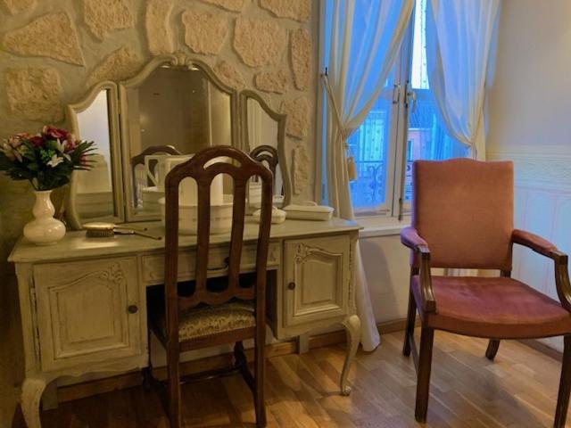 B&B Petit Chateau - Stijlvol Verblijf Centraal Gelegen In Zeeuws Vlaanderen Biervliet Bagian luar foto