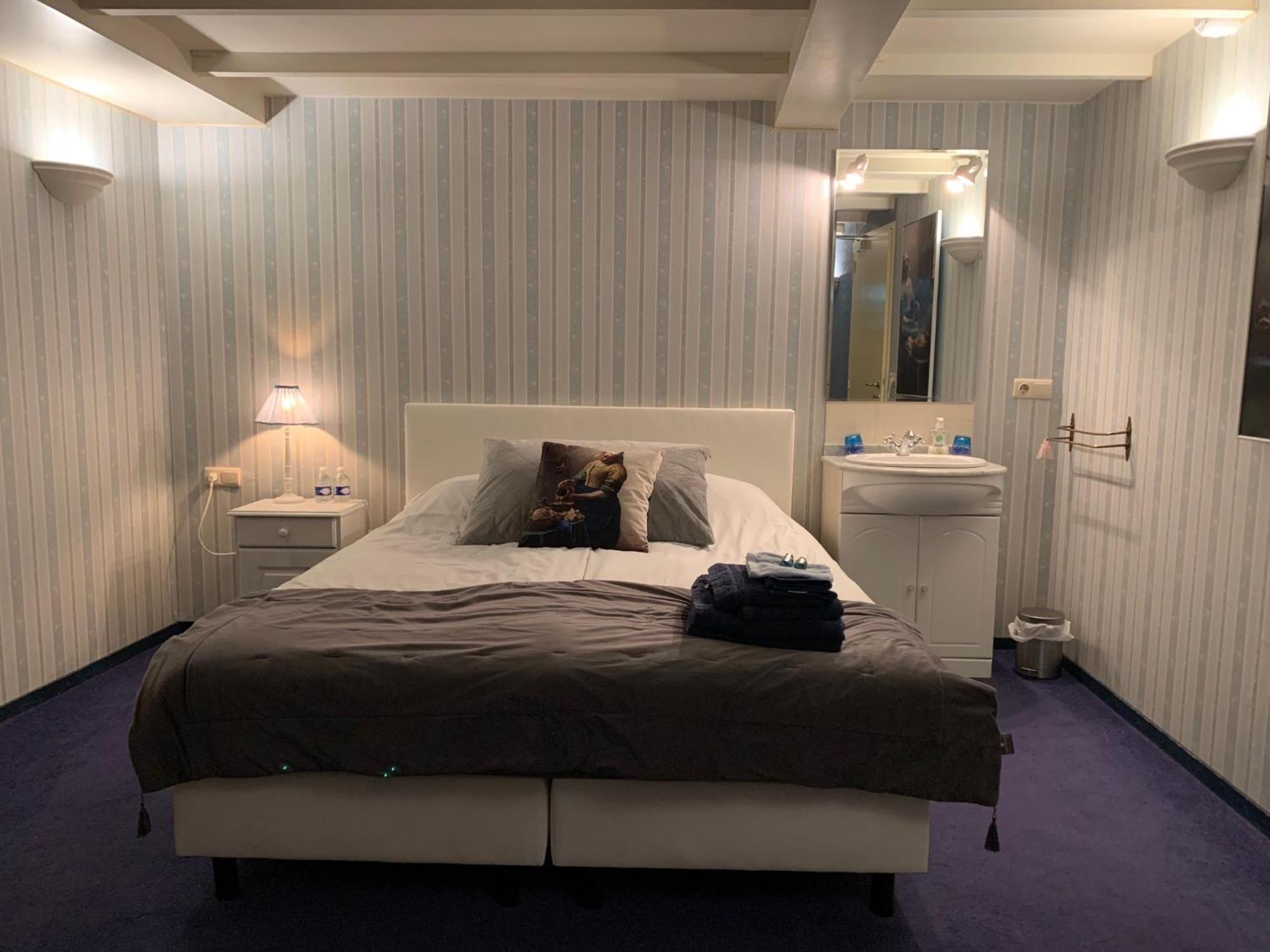 B&B Petit Chateau - Stijlvol Verblijf Centraal Gelegen In Zeeuws Vlaanderen Biervliet Bagian luar foto