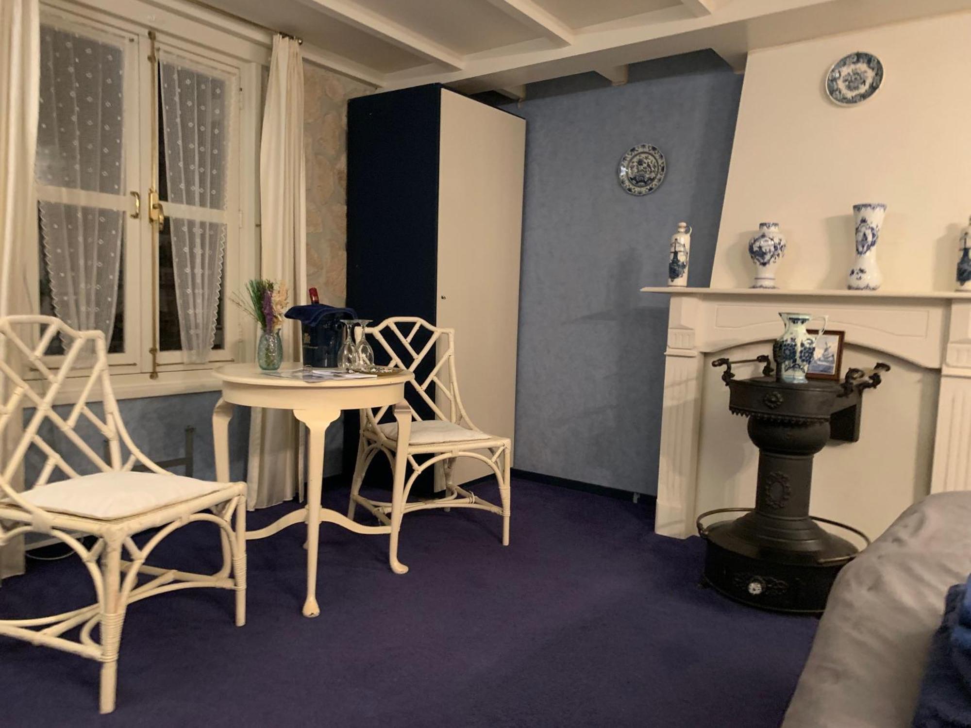 B&B Petit Chateau - Stijlvol Verblijf Centraal Gelegen In Zeeuws Vlaanderen Biervliet Bagian luar foto