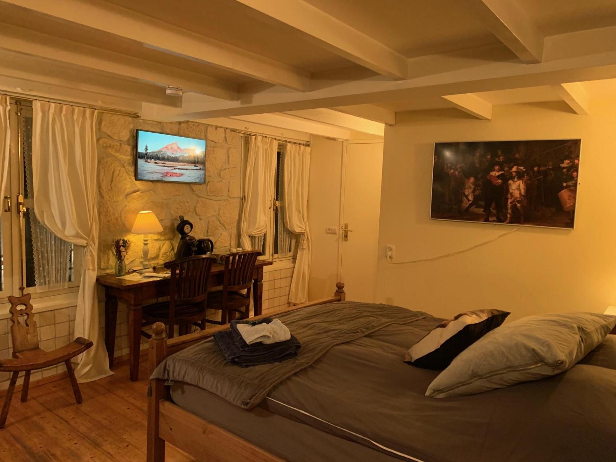 B&B Petit Chateau - Stijlvol Verblijf Centraal Gelegen In Zeeuws Vlaanderen Biervliet Bagian luar foto